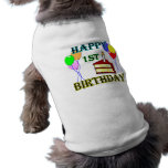 1st födelsedag för lycklig med tårtan, ballonger o t-shirt för husdjur