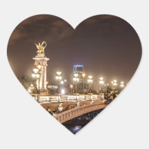 Alexander 3 överbryggar i Paris frankriken på natt Hjärtformade Klistermärken