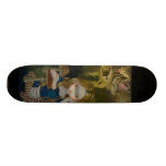 Alice i en Bosch landskap underlandskateboarden skateboards