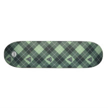 Argyle Slither skateboarden