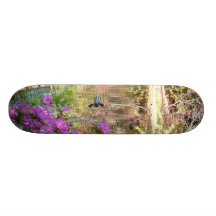 Azaleaen blommar vid ankadamm anpassad skate board