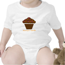 Baby t-skjorta för chokladmuffin krypdräkt