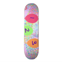 Barnfödelsedag tre gammala år - grattis på födelse skate board