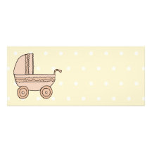 Beige babyPram. På finnig bakgrund Tillkännagivande