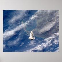 Beskåda av rymdfärjasträvan från ISS Print