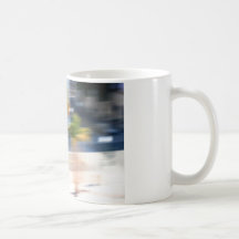Bil i rörelse kaffe kopp