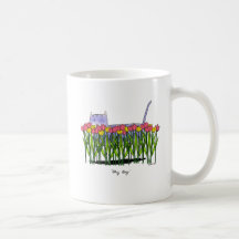 Blyg pojke kaffe koppar