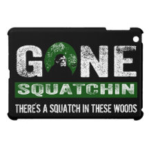 Borta Squatchin där är en Squatch i dessa skogen