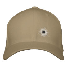 bullethole broderad keps