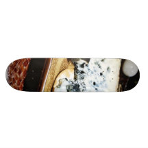 Cabrales ädelost med lövinpackning skateboard