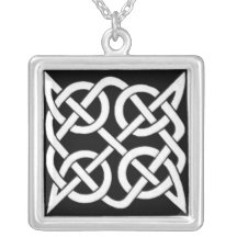 CELTIC SKRÄDDARSYDDA HALSBAND