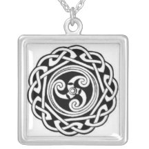 CELTIC SKRÄDDARSYDDA HALSBAND