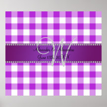 Checkers för gingham för bröllopmonogram purpurfär posters