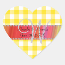 Checkers för gingham för bröllopmonogramgult hjärtklistermärken