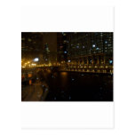 Chicago River går längs Michigan Ave. Vykort