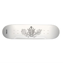 Claddagh (silver) skate deck