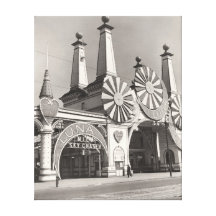 Coneyön Luna Park hänrycker 1826629 Sträckt Kanvastryck