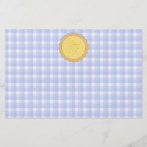 Custardpaj. Gult syrligt, med blåttGingham. Full Färg Flygblad
