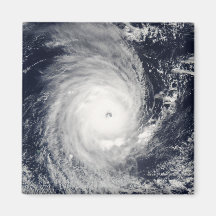 CycloneAdeline-Juliet rörs väster Kylskåpsnagnet