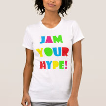 Damer sitter fast din grundläggande Hype Tshirts