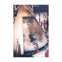 Den Apollo 1 brännskadan ut Capsule Sträckt Kanvastryck