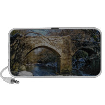 Den Dartmoor flodpilen nya Holne överbryggar vinte iPod Högtalare