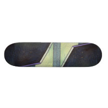 Den färgrika tallrikar av stålsätter skateboard