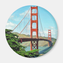 Den guld- grinden överbryggar i San Francisco Magneter