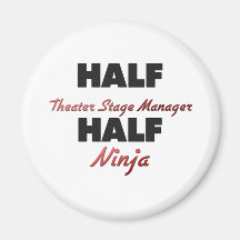 Den halva teatern arrangerar chefen halva Ninja Kylskåpmagneter