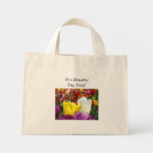 Den härliga dagen tycker om! Tote bagstulpanblommo