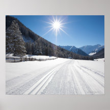 den idylliska vintern landskap i den tal berwanger print