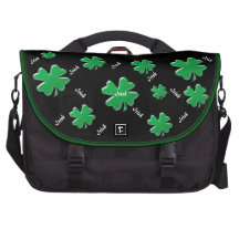Den irländska pendlaren hänger lös laptop bag