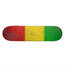Den laotiska Che skridskon smutsar ner det Rasta d Skate Boards