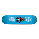 Den Lil Jon "Shawty puttDat babyen ser inte likt m Skate Board