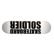 Den Oxygentees Skateboardsoldaten stiger ombord