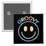 Den Retro Groovy pastellfärgade smileyen knäppas k Knapp