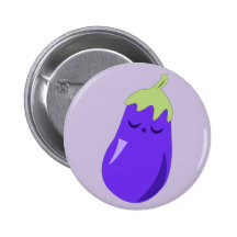 Den sömniga babyaubergineet knäppas knapp med nål