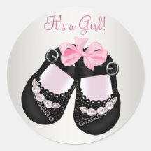 Den svart babyen skor rosa baby showerklistermärke