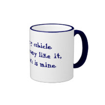 Denna är min cubicle. Det finns många något liknan Kaffe Mugg
