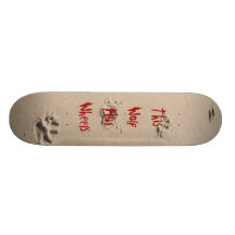 Denna varg har hjul anpassad skate board