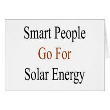 Det smart folket går för sol- energi hälsnings kort