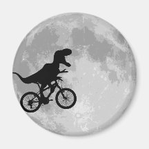 Dinosaur på en cykel i himmel med månen kylskåps magneter