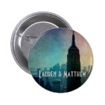 Empire state som bygger på den färgrika skymningen pins