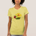En nyckelpigablomma t-shirt