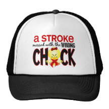 En slå röra med den fla chicken trucker keps