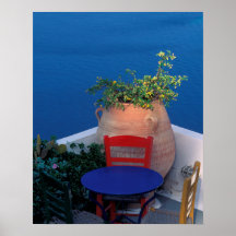 Europa Grekland, Santorini. Terrassen med havet be Affischer