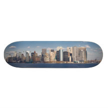 Fäll ned Manhattan från den Staten öskateboarden