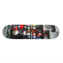 Färgrika mätinstrument avfyrar på lastbilen skate board