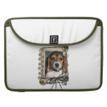 Fars dag - stentassar - Beaglevalp Sleeve För MacBook Pro
