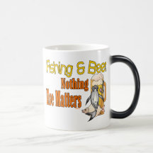 Fiske och öl ingenting annars materier kaffe muggar